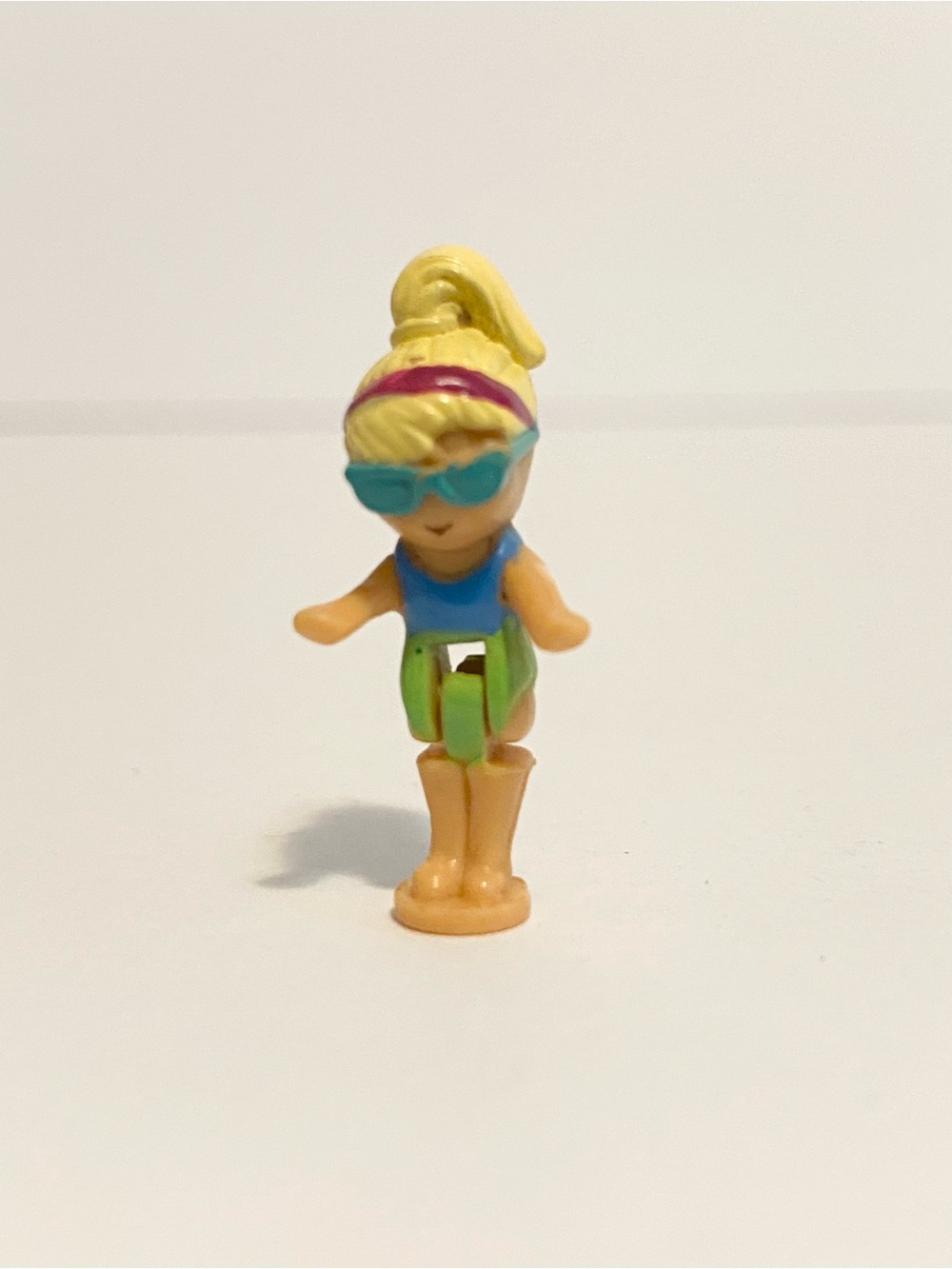 Vintage Polly Pocket Doll Tanning Time Ring Figure Bluebird Toy 1993